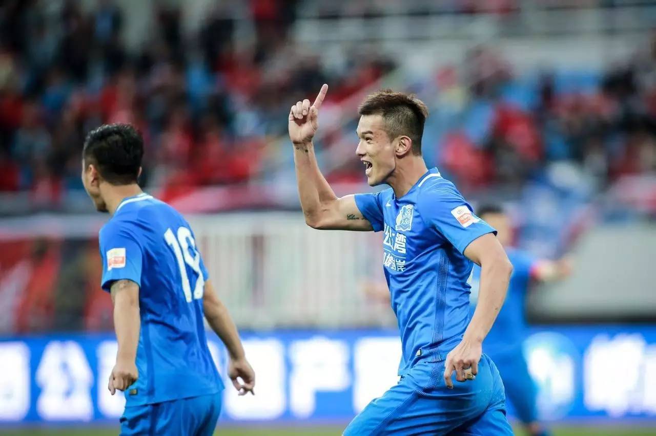 自由球王進攻火力全開，率隊獲得勝利的简单介绍