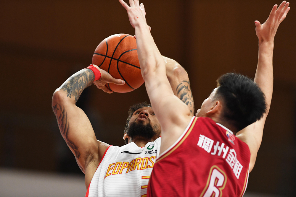 关于哈登新星爆冷表现惊艳，皇家马德里未来可期！的信息